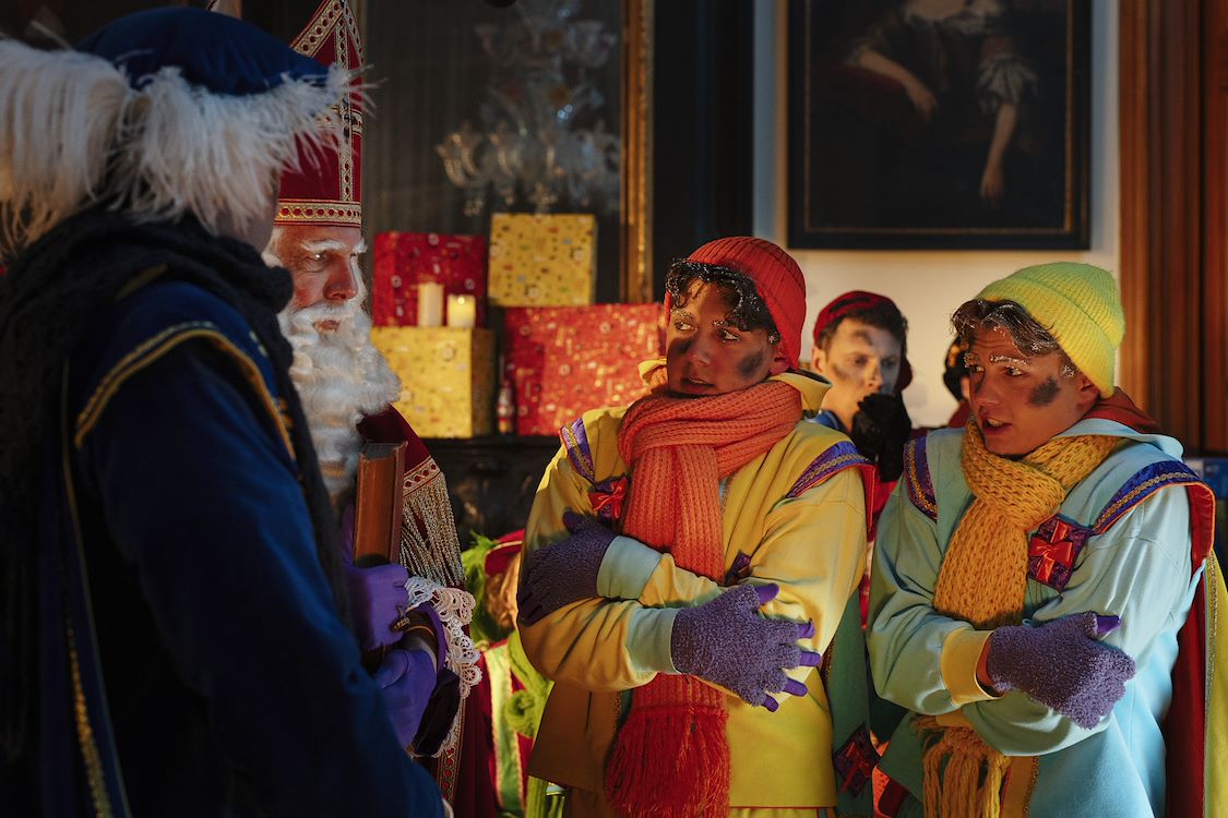 De Grote Sinterklaasfilm En De Vliegende Pieten St 6 Jpg Sd Low