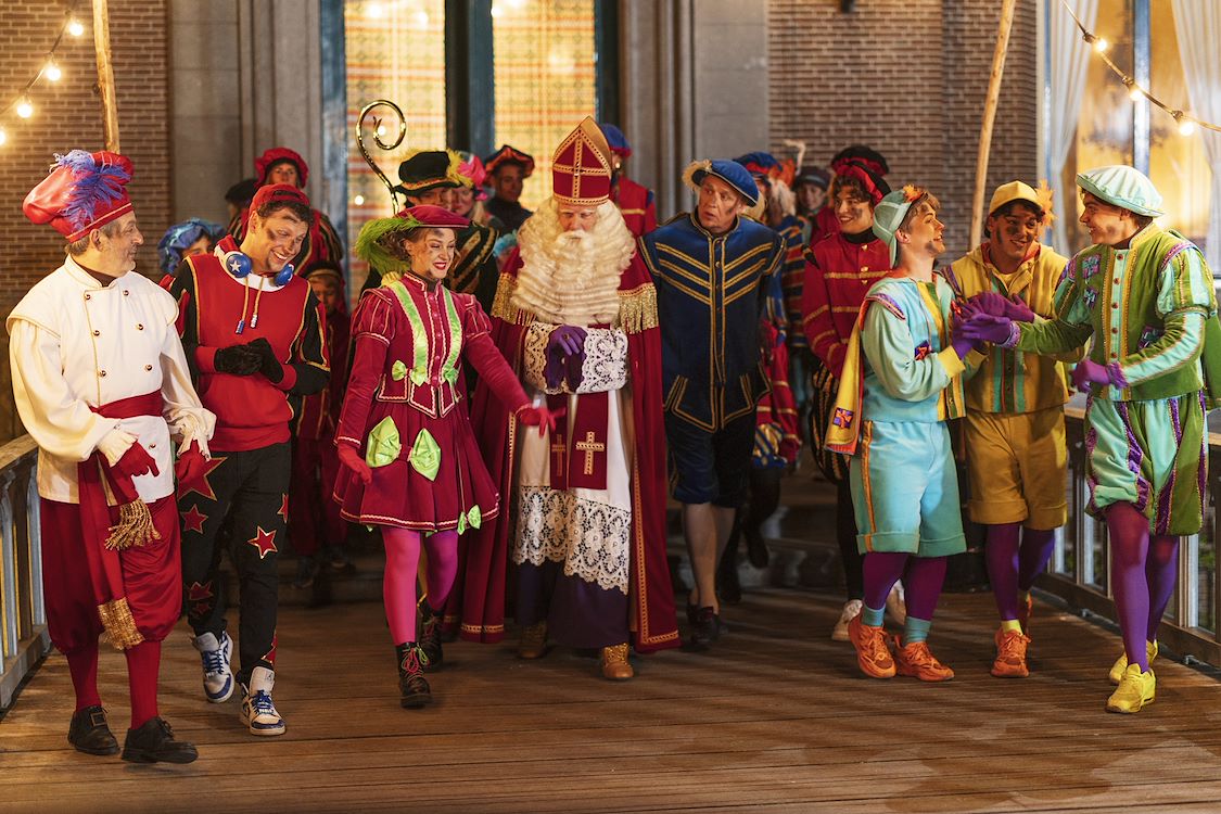 De Grote Sinterklaasfilm En De Vliegende Pieten St 1 Jpg Sd Low