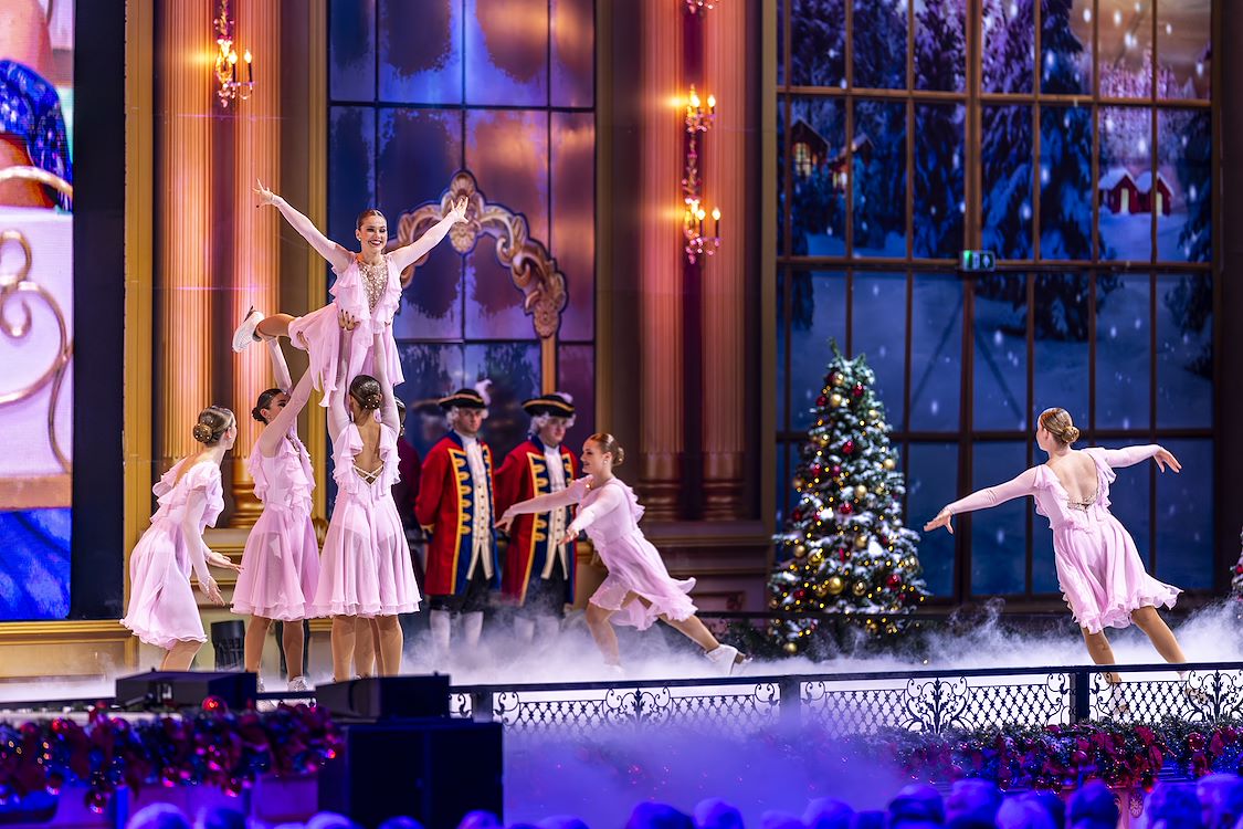 Andr Rieu S 2025 Christmas Concert Merry Christmas St 3 Jpg Sd Low Andre Rieu Productions Piece Of Magic Entertainment
