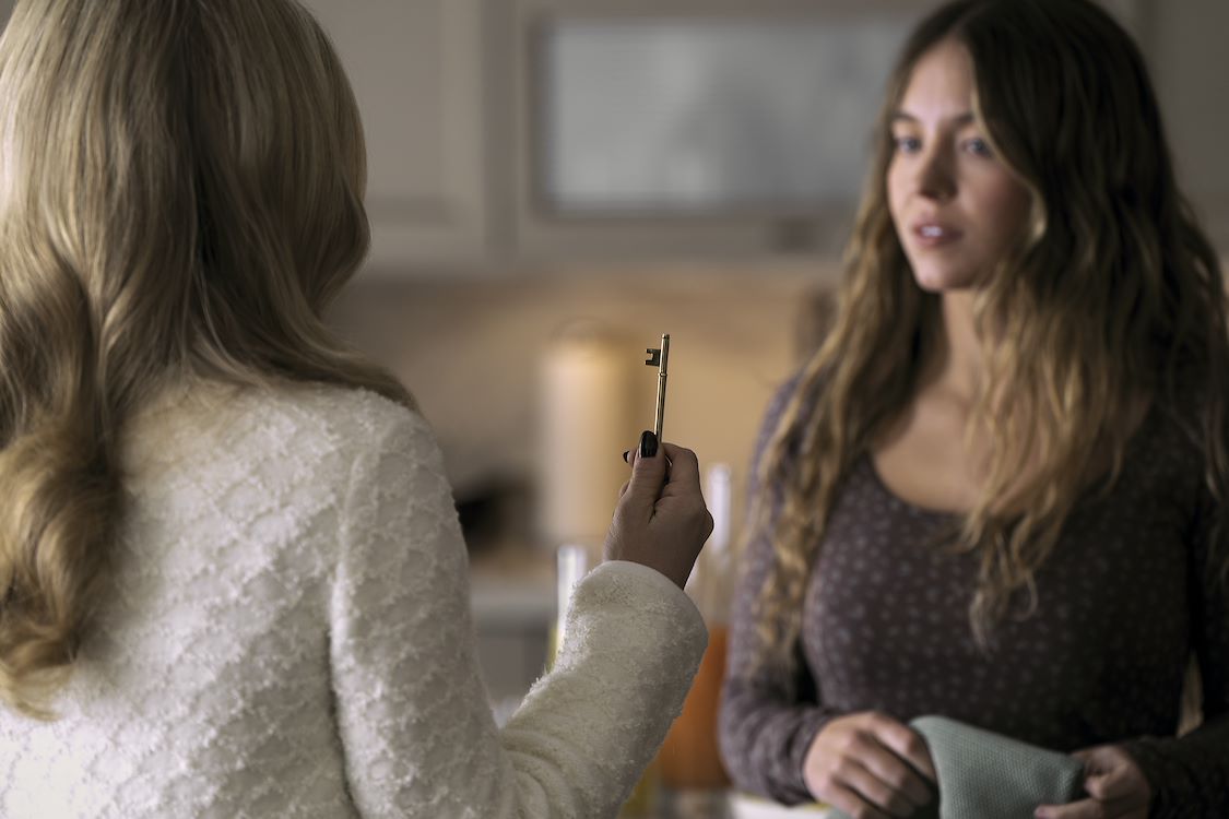 The Housemaid St 3 Jpg Sd Low Copyright 2025 WW Entertainment