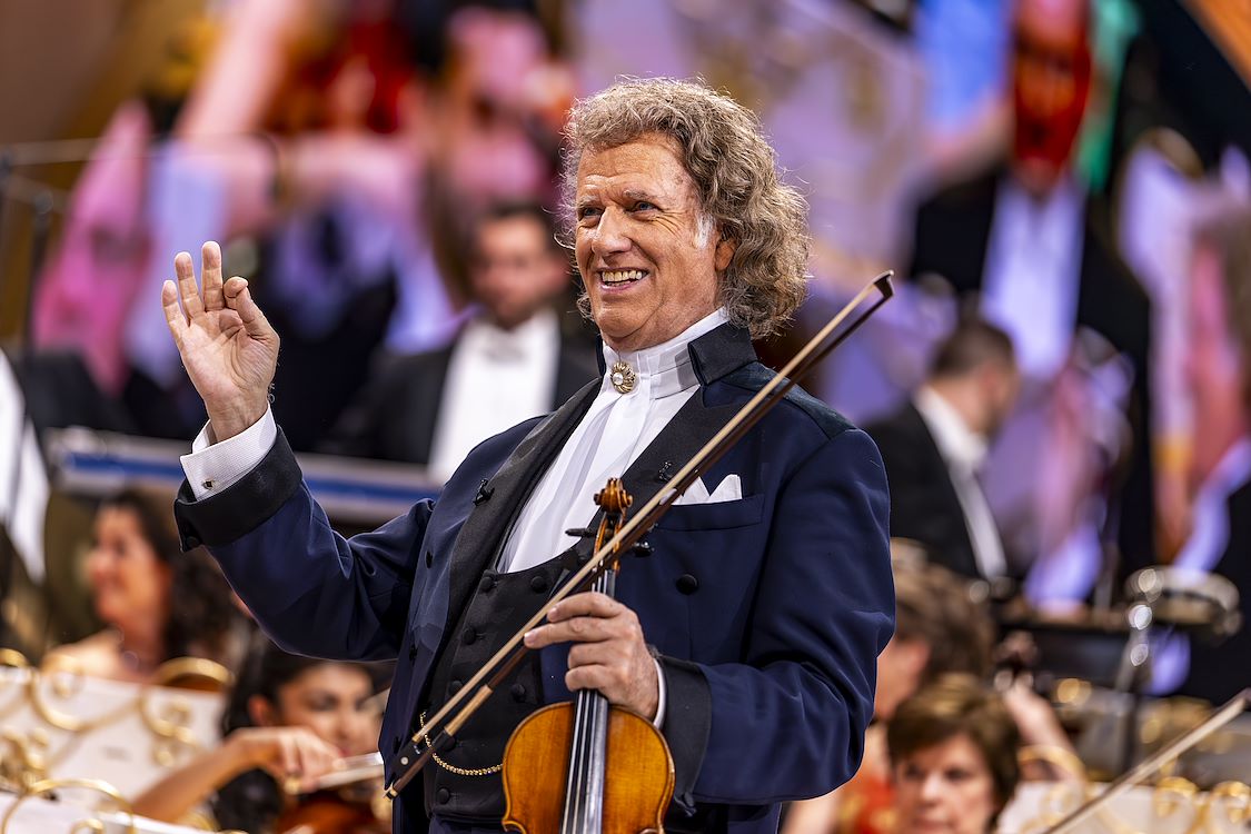 Andr Rieu S 2025 Christmas Concert Merry Christmas St 17 Jpg Sd Low Andre Rieu Productions Piece Of Magic Entertainment