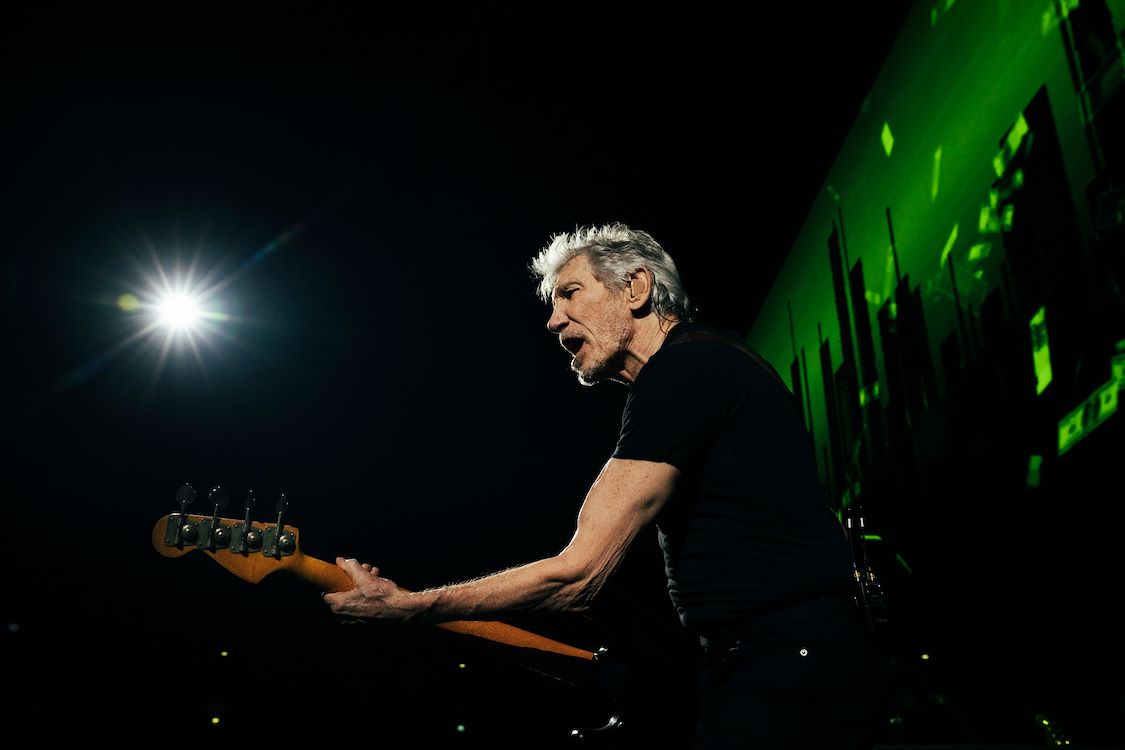Roger Waters This Is Not A Drill Live From Prague The Movie St 1 Jpg Sd Low