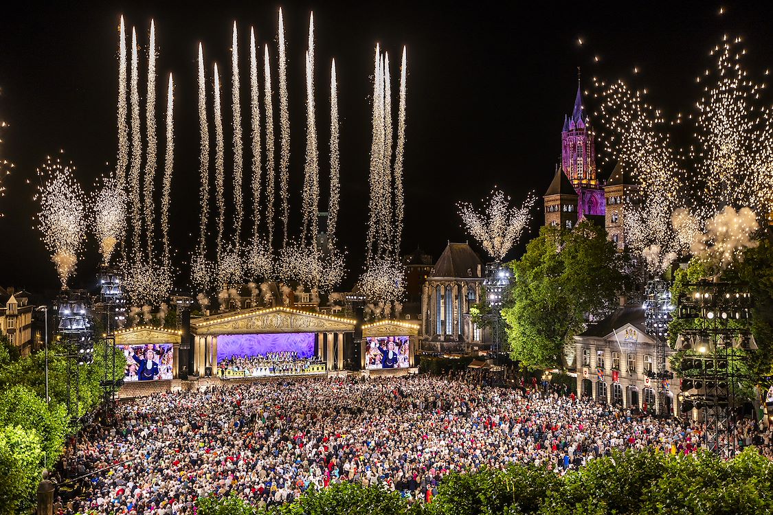 Andr Rieu S 2025 Maastricht Concert Waltz The Night Away St 8 Jpg Sd Low Andre Rieu Productions Piece Of Magic Entertainment