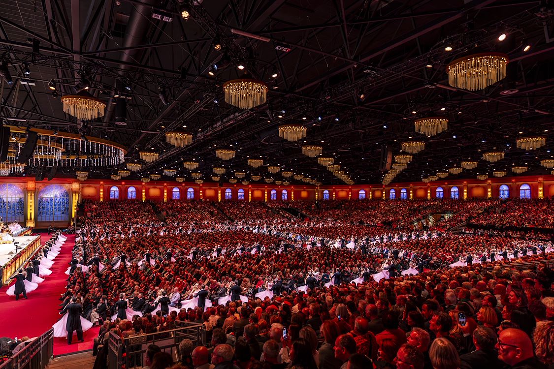 Andr Rieu S 2025 Christmas Concert Merry Christmas St 29 Jpg Sd Low Andre Rieu Productions Piece Of Magic Entertainment